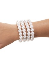 Bracelet quatre rangs de perles blanches Bracelet quatre rangs de perles blanches