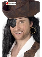Augenklappe und Ohrring eines Piraten