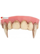 Dentier de vampire - dents sales Dentier de vampire - dents sales
